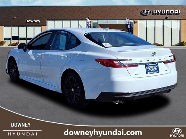 Used 2025 Toyota Camry SE image 6