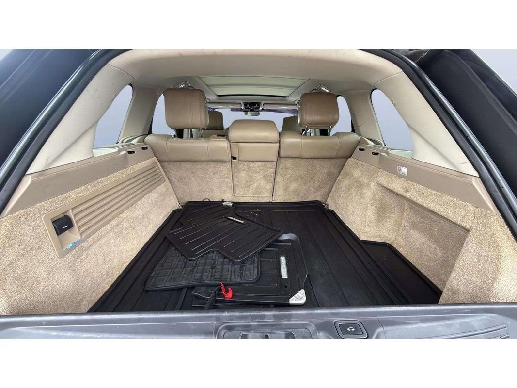 Used 2016 Land Rover Range Rover HSE image 14