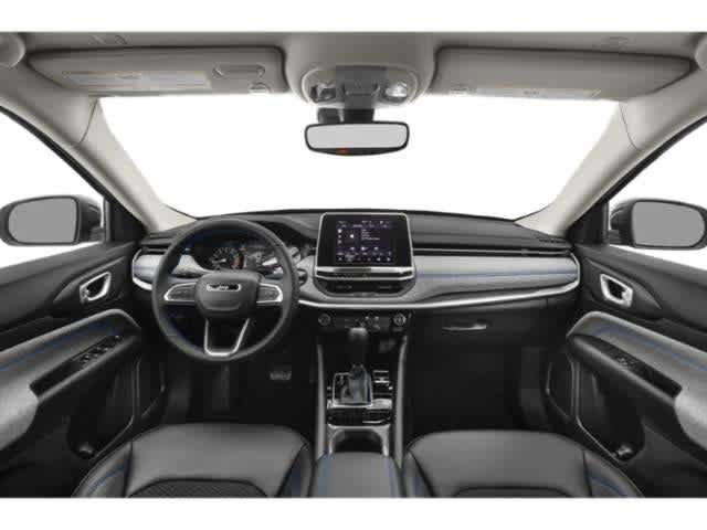 Used 2022 Jeep Compass Latitude FWD image 8