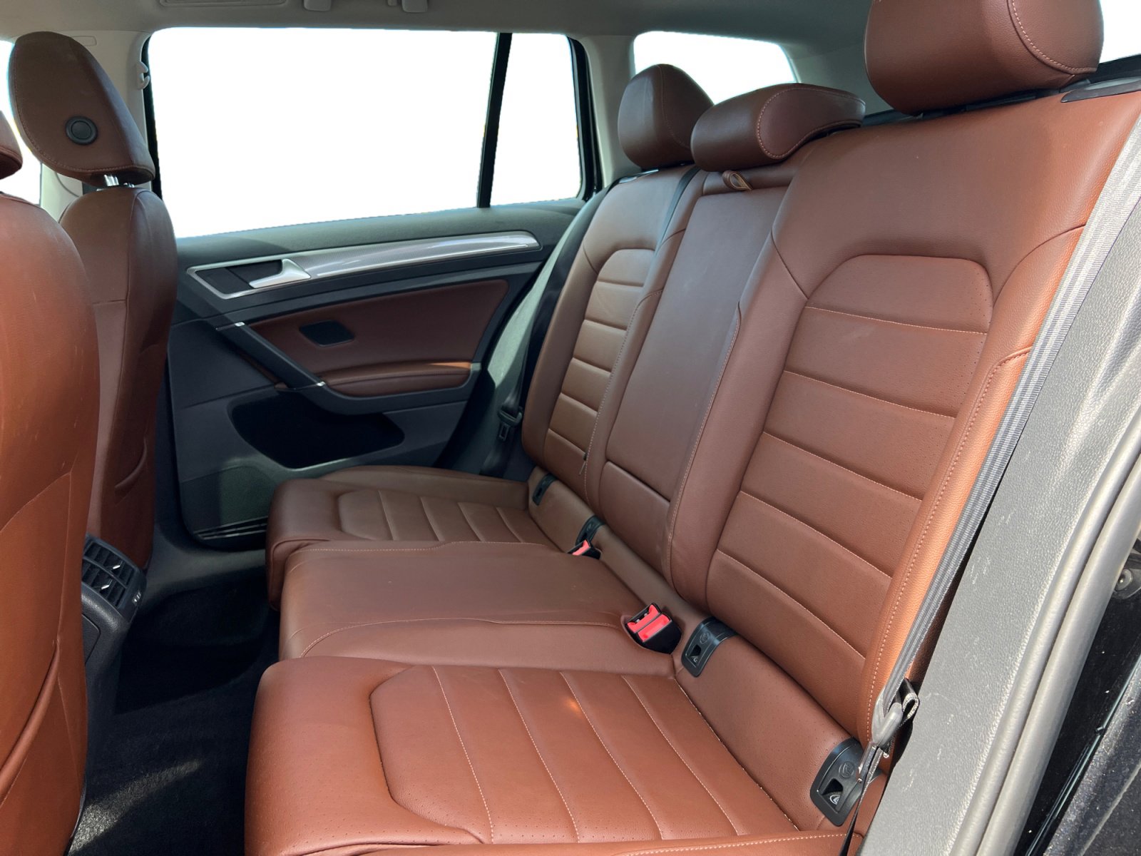 Used 2017 Volkswagen Golf Alltrack SEL image 13