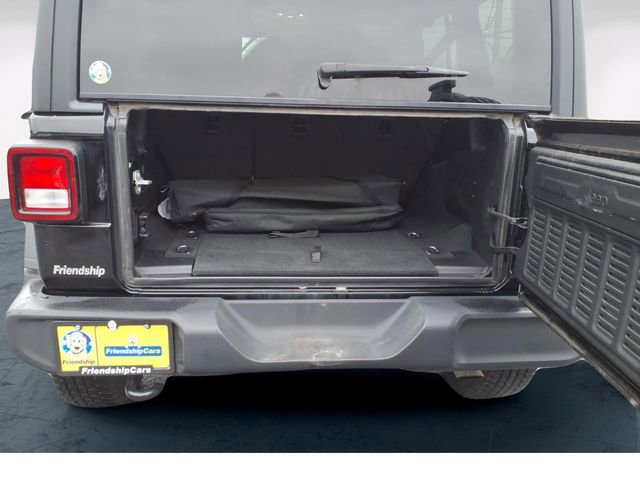 Used 2023 Jeep Wrangler Sport image 9