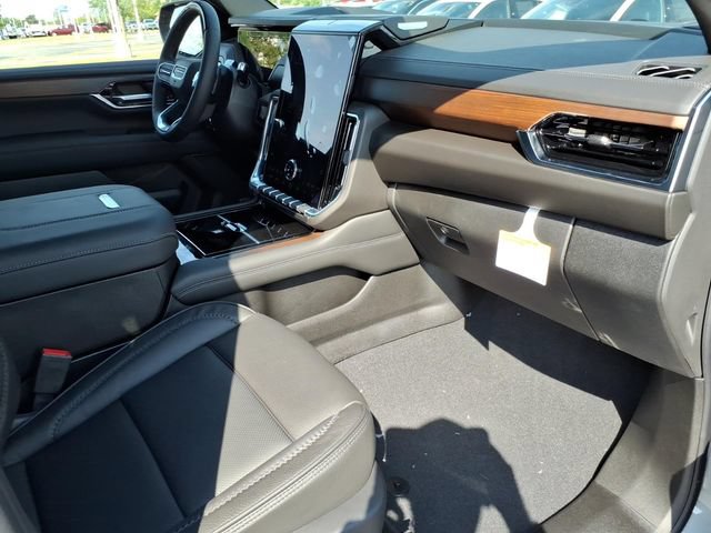 New 2026 GMC Yukon XL Denali w/ Denali Reserve Package AWD/4WD image 25