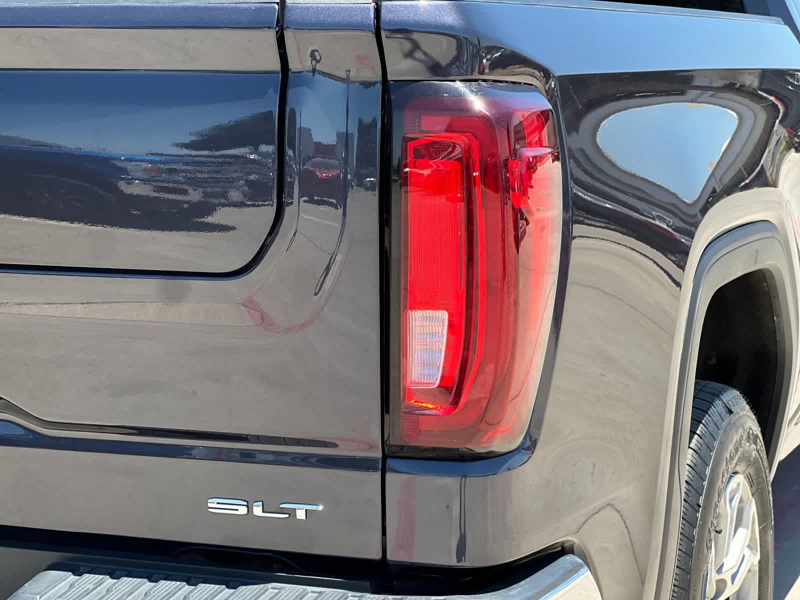 Used 2025 GMC Sierra 1500 SLT RWD image 28