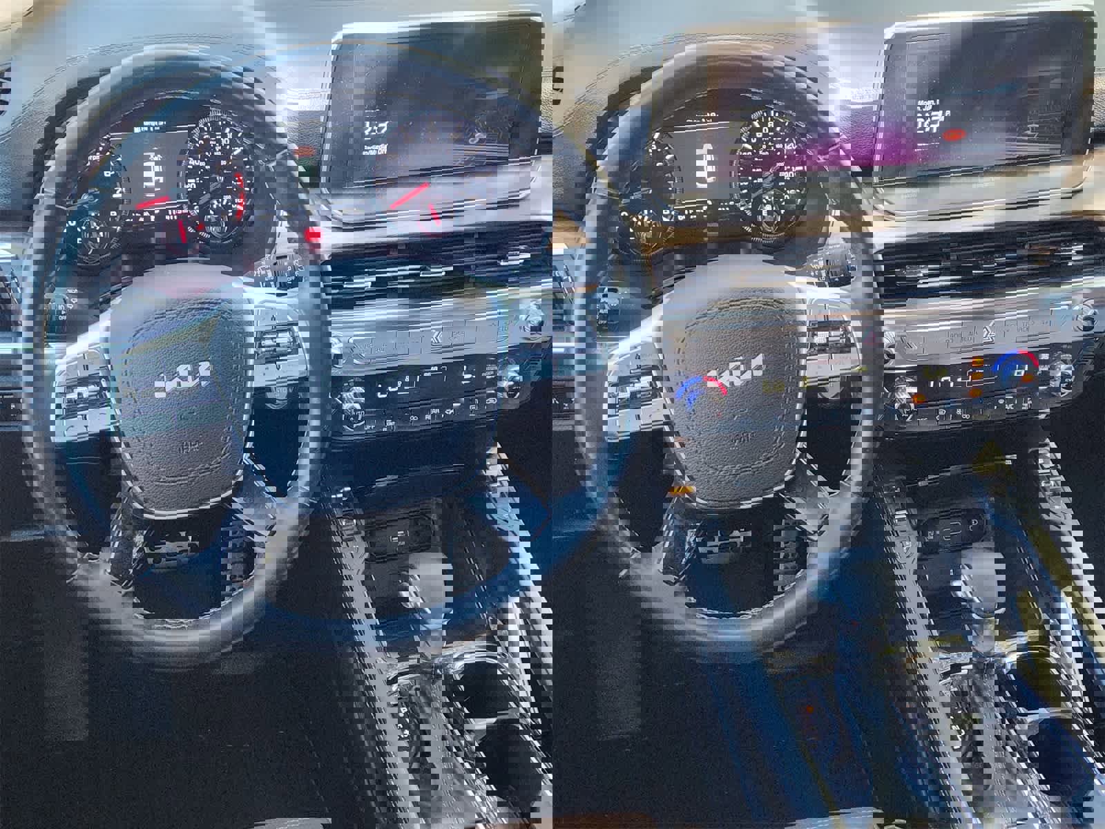 Used 2022 Kia Telluride SX w/ SX Prestige Package image 26