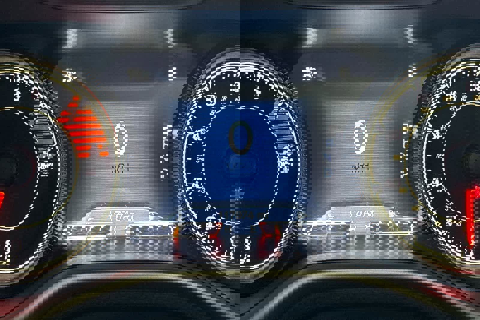 Used 2016 Jeep Cherokee Limited image 29