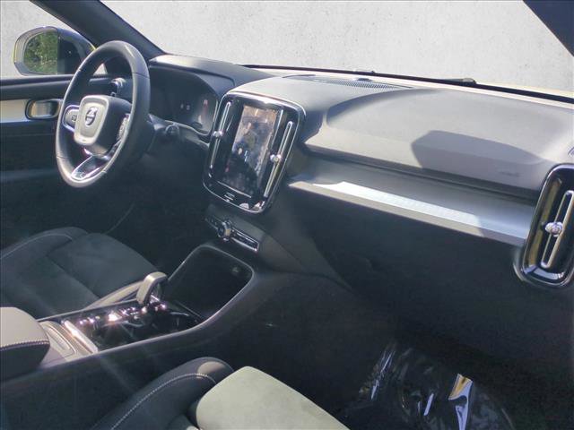 Used 2026 Volvo XC40 B5 Ultra w/ Protection Package Premier image 26