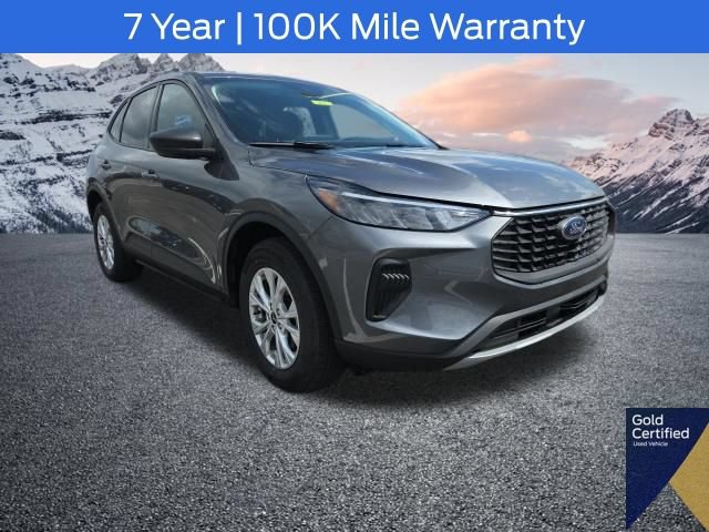 Used 2025 Ford Escape Active AWD/4WD image 1