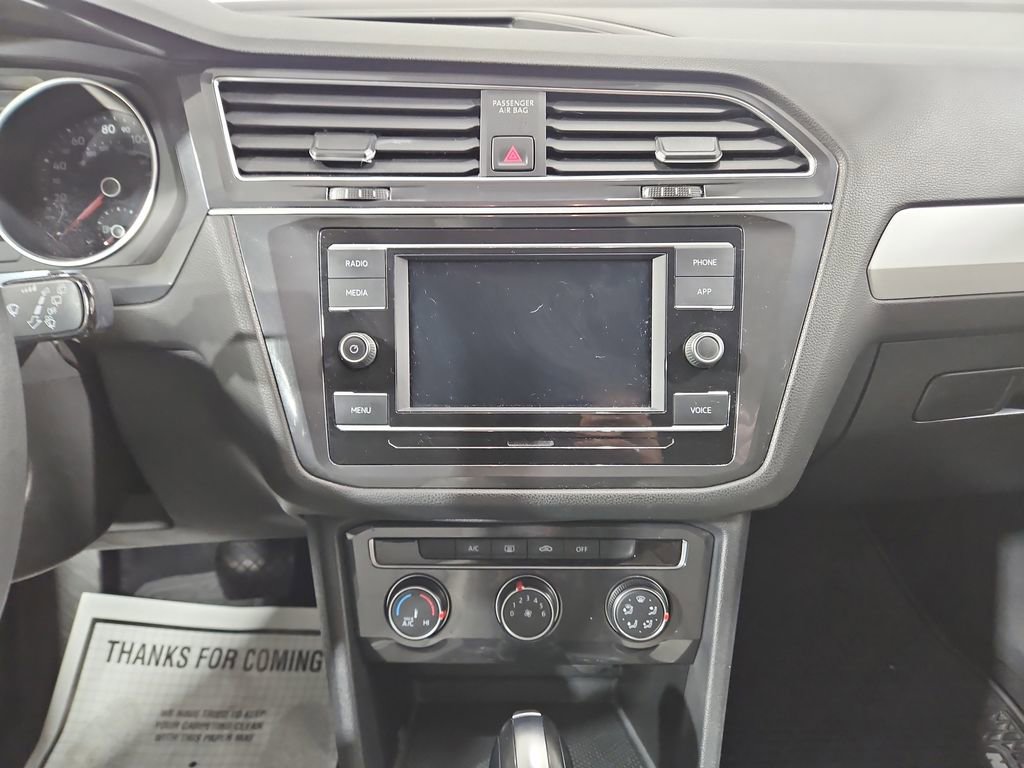 Used 2020 Volkswagen Tiguan S image 19
