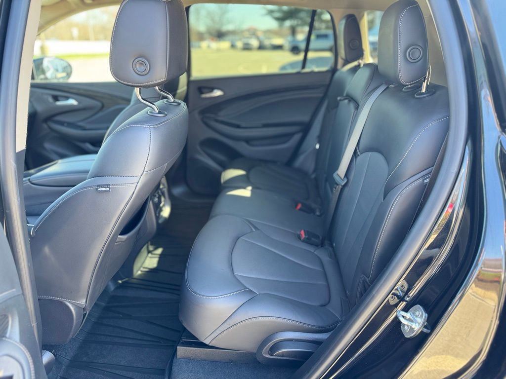 Used 2017 Buick Envision Essence image 25