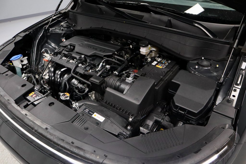 Certified 2024 Hyundai Kona SE image 18