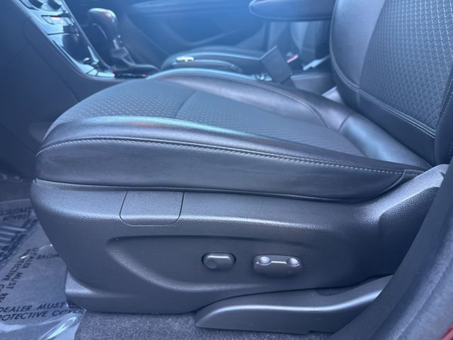 Used 2022 Buick Encore Preferred w/ Safety Package image 14