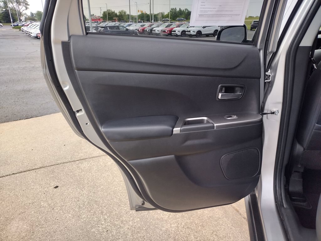 Used 2023 Mitsubishi Outlander Sport SE AWD/4WD image 20