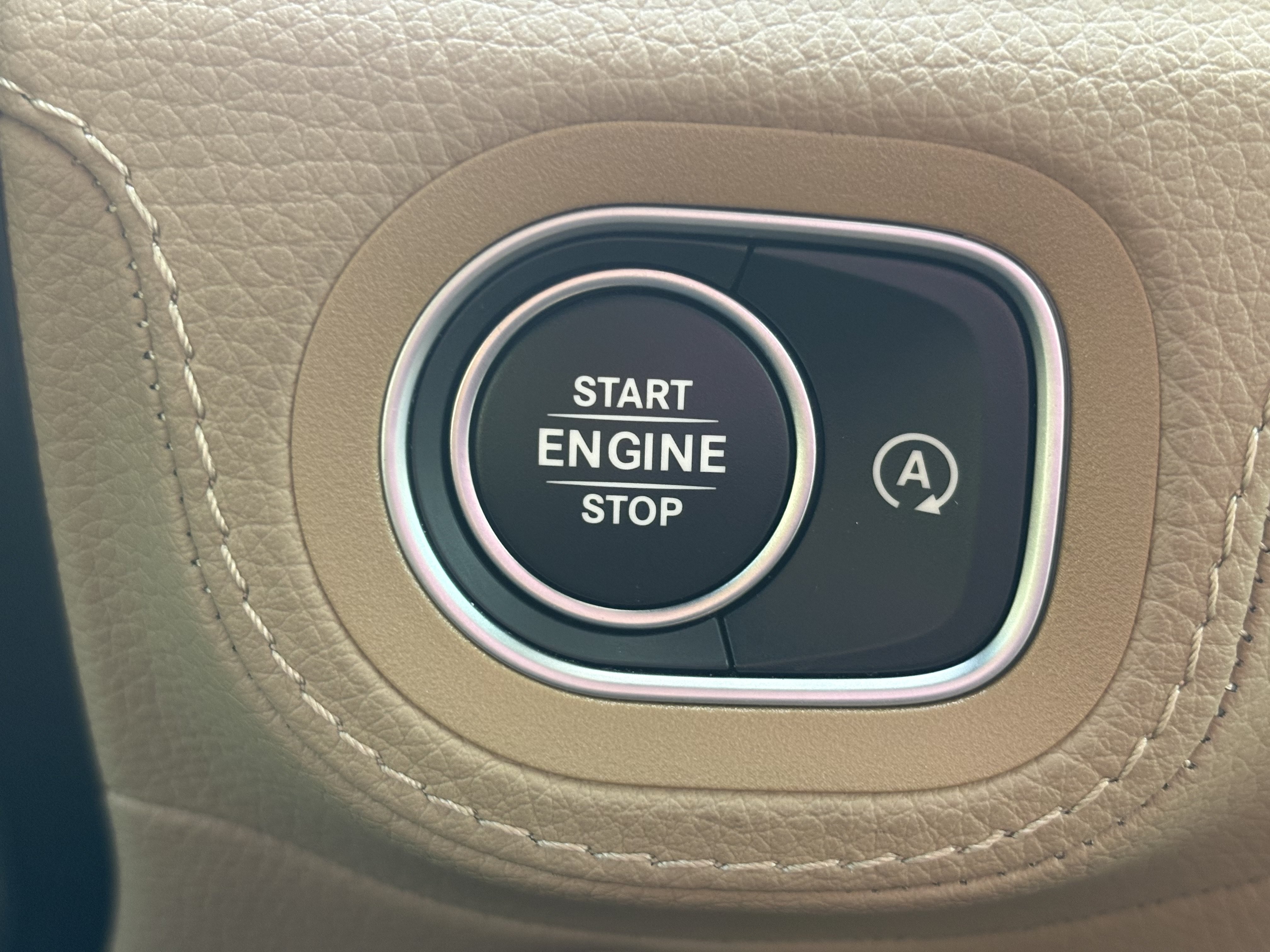 Used 2024 Mercedes-Benz GLS 580 4MATIC image 31