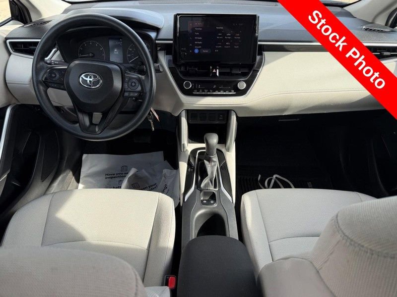 Used 2023 Toyota Corolla Cross L AWD/4WD image 13