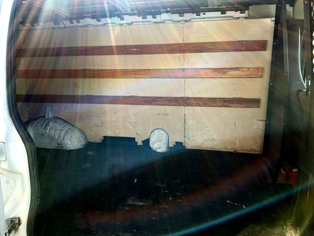 Used 2017 GMC Savana 2500 Extended image 18