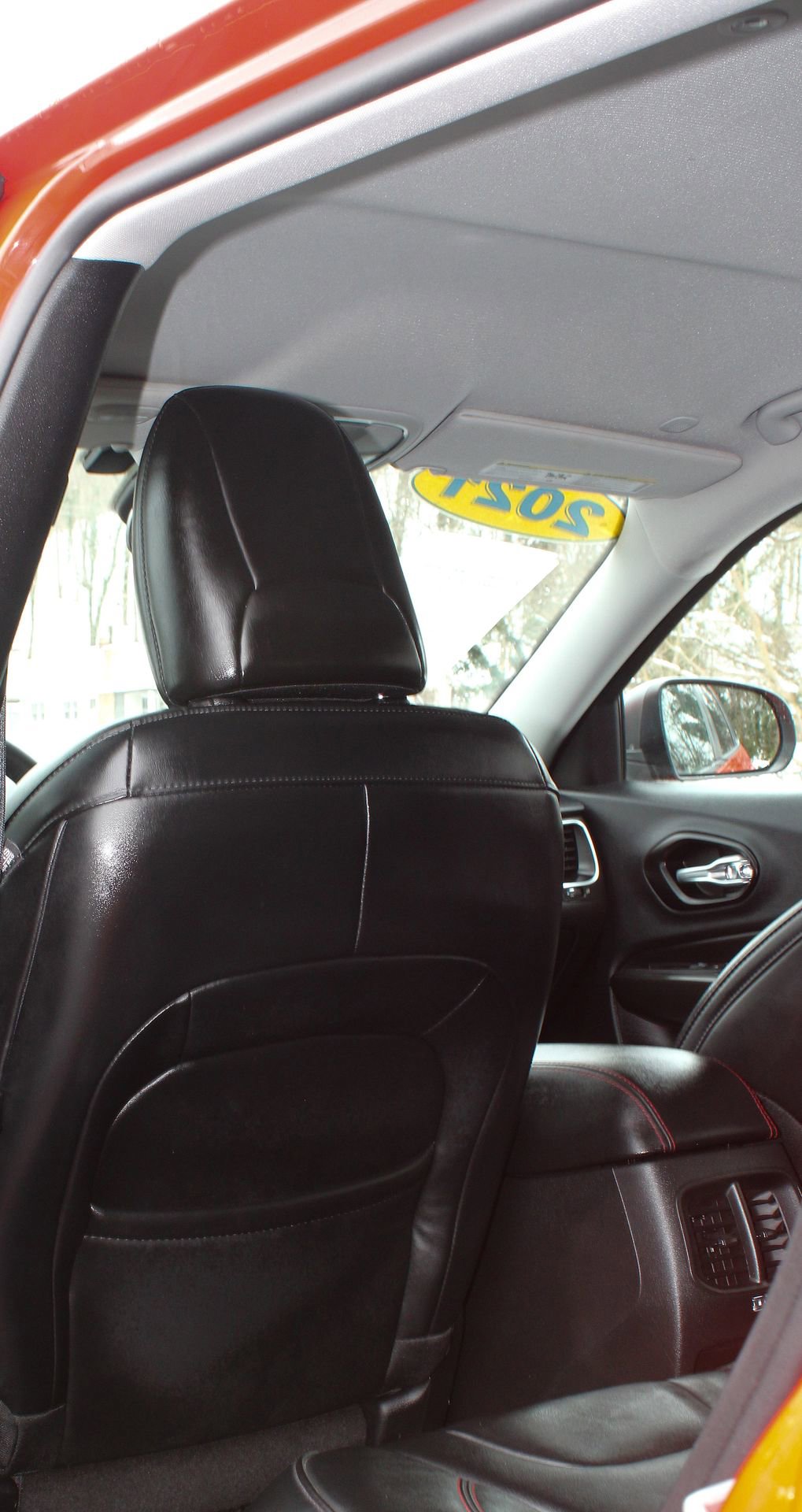 Used 2021 Jeep Cherokee Trailhawk w/ Technology Group image 19