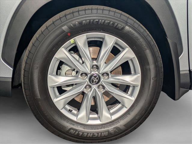 Used 2026 Toyota Corolla Cross LE image 22