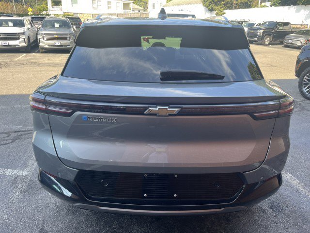 Used 2024 Chevrolet Equinox EV LT w/ Active Safety Package 3 image 4