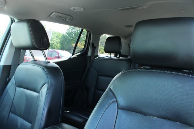 Used 2019 GMC Acadia SLT AWD/4WD image 14
