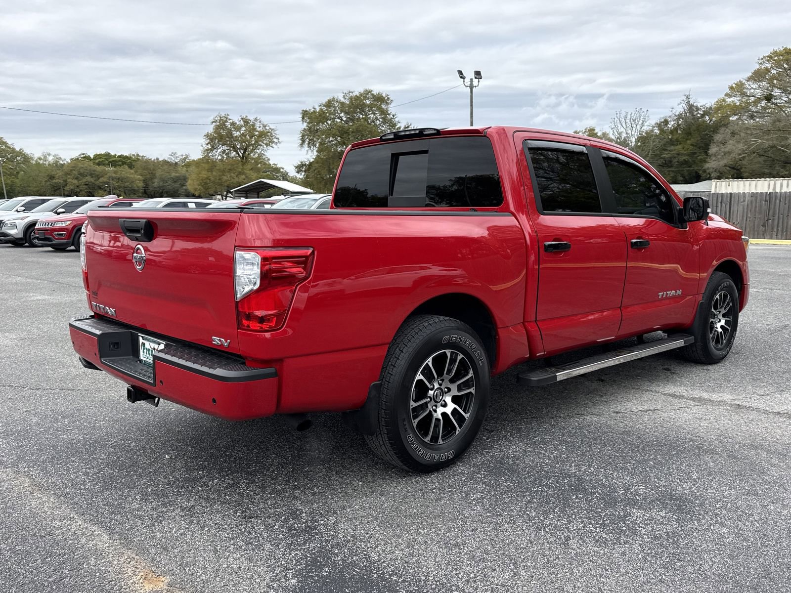 Used 2020 Nissan Titan SV w/ SV Convenience Package image 5