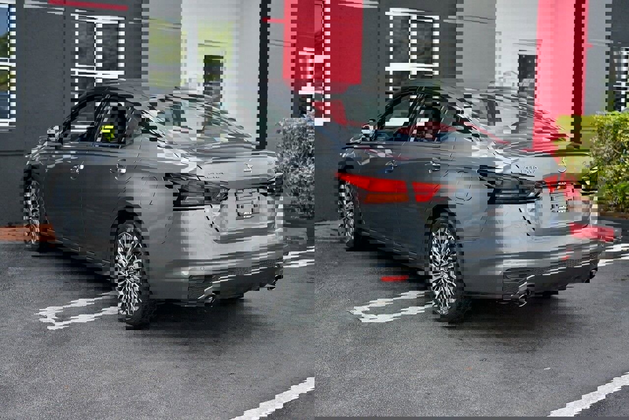 Used 2023 Nissan Altima 2.5 SL image 4