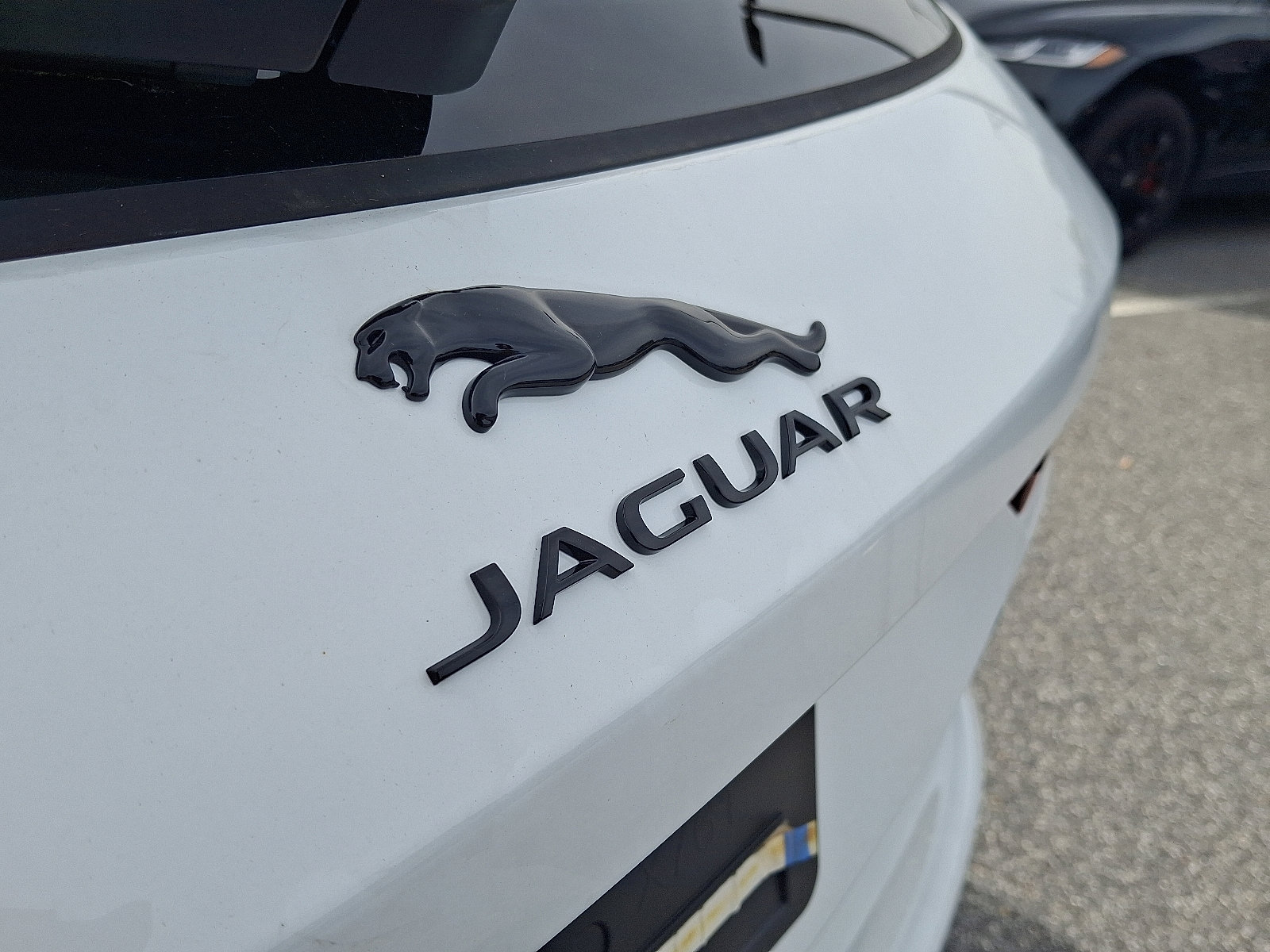 New 2026 Jaguar F-PACE R-Dynamic S image 22