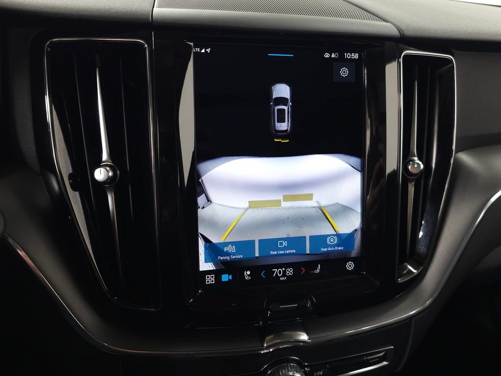 Certified 2025 Volvo XC60 B5 Core AWD/4WD image 28