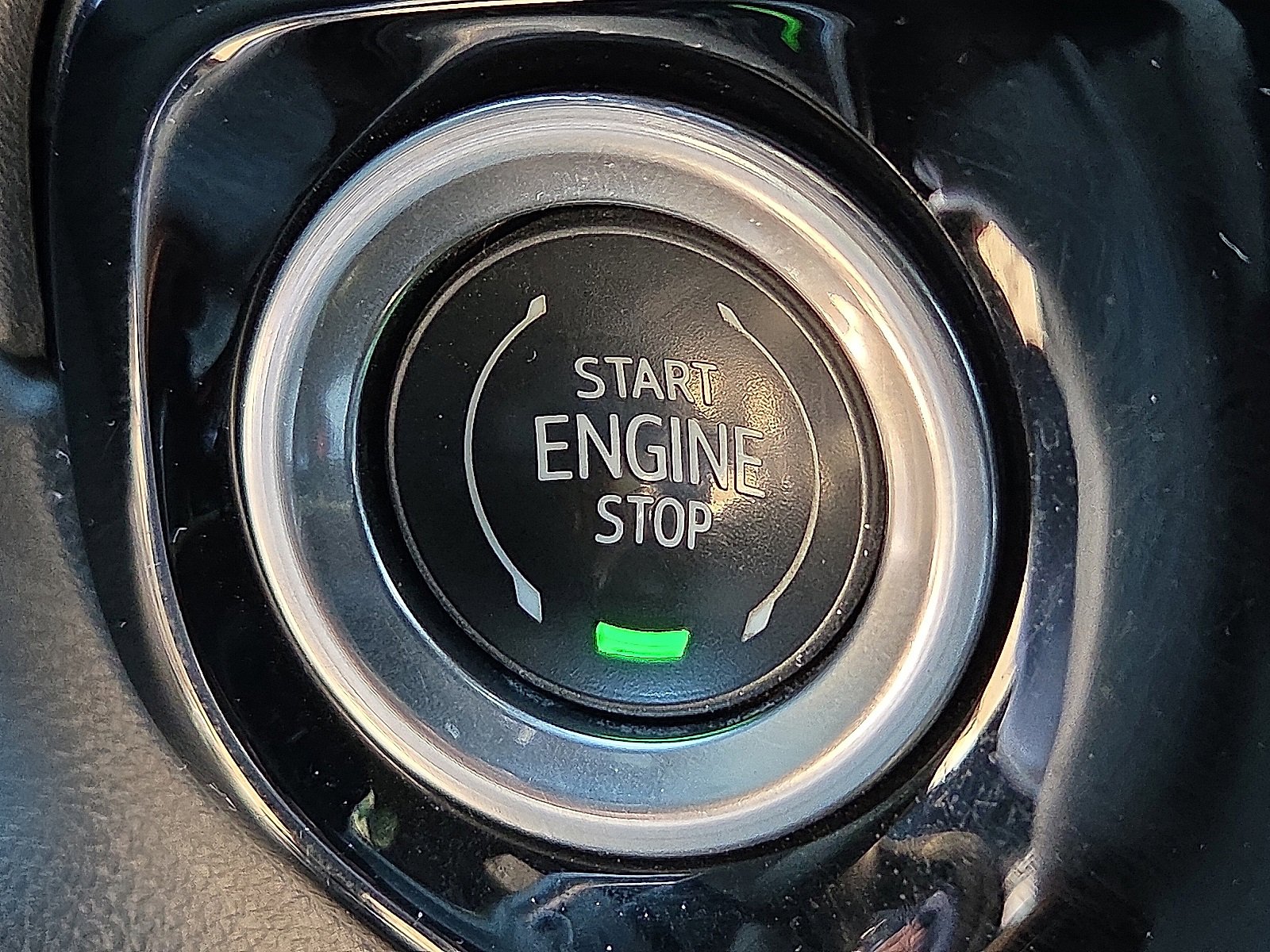 Used 2023 Chevrolet Silverado 1500 High Country w/ Technology Package image 18