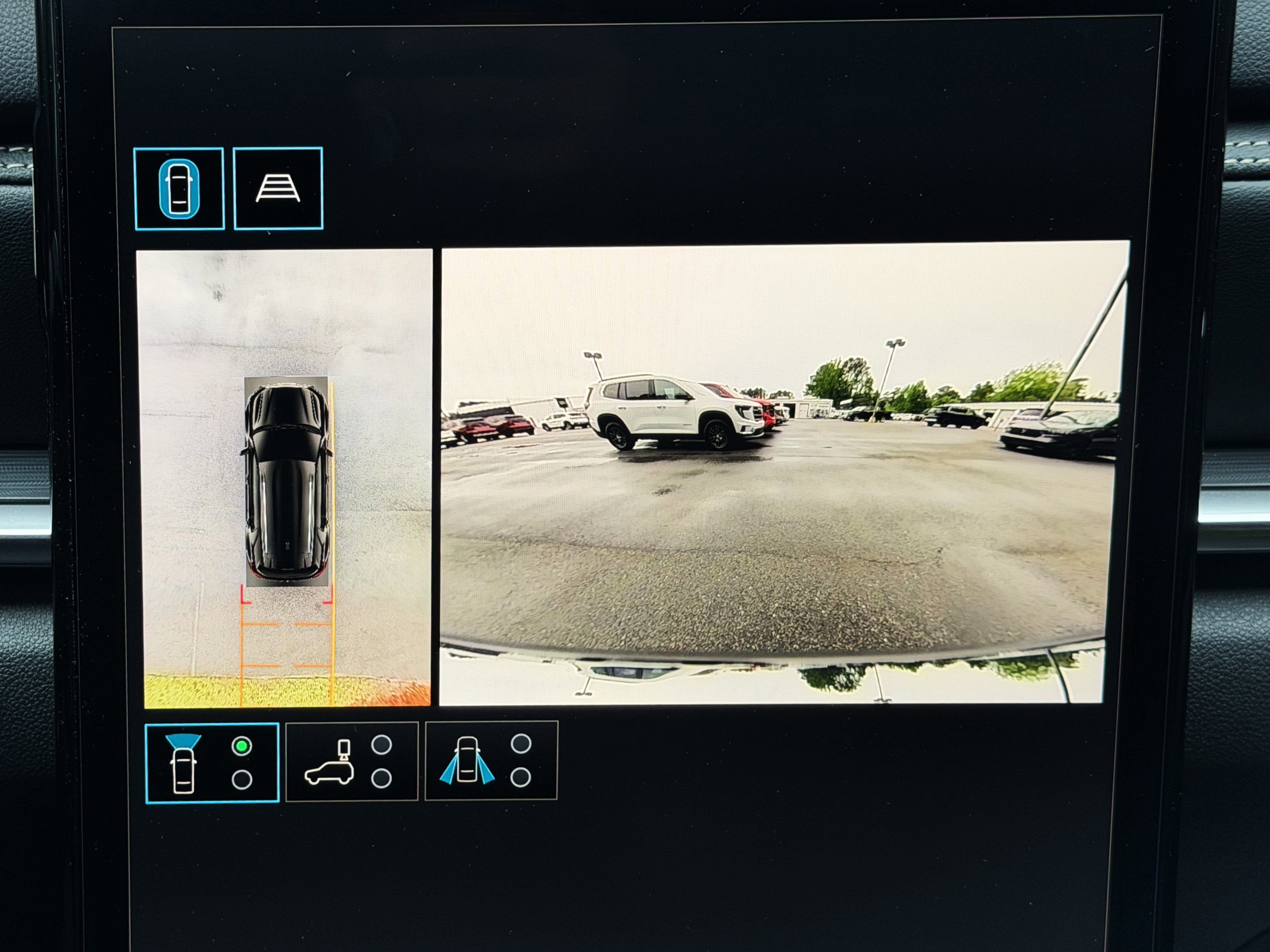 Used 2026 GMC Terrain Elevation w/ Technology Package II FWD image 29