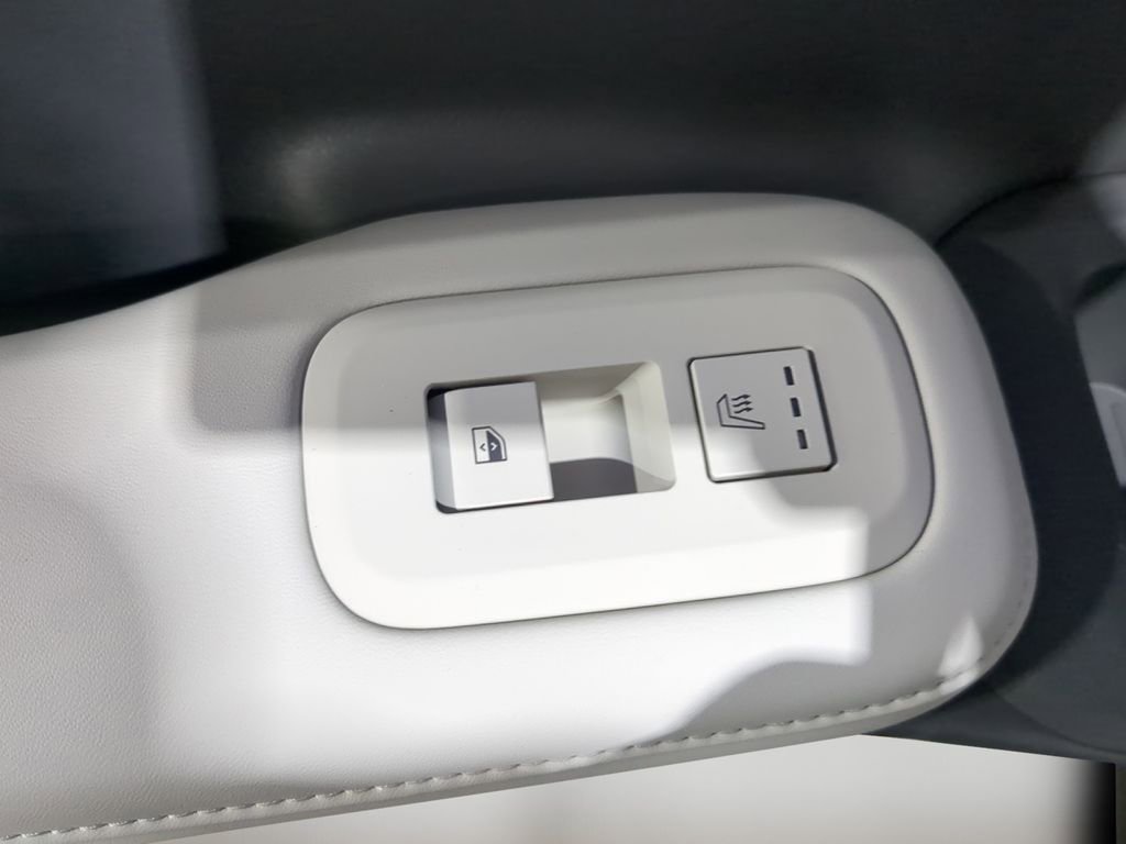 Used 2025 Hyundai Santa Fe Calligraphy image 36