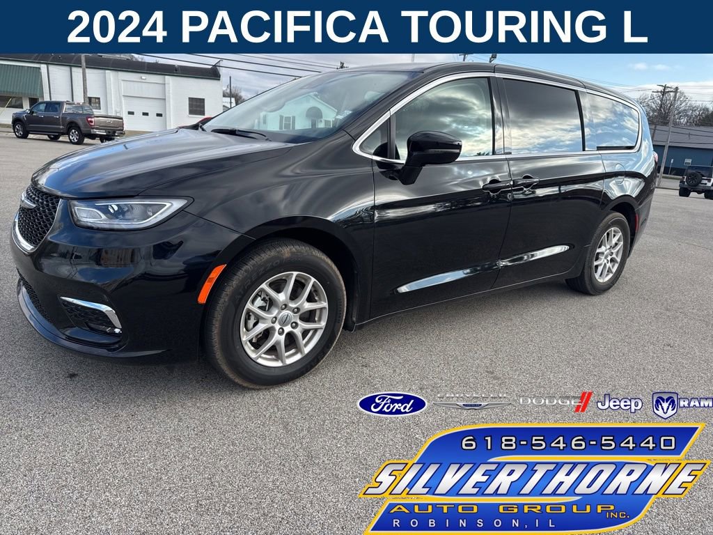 Used 2024 Chrysler Pacifica Touring-L image 1