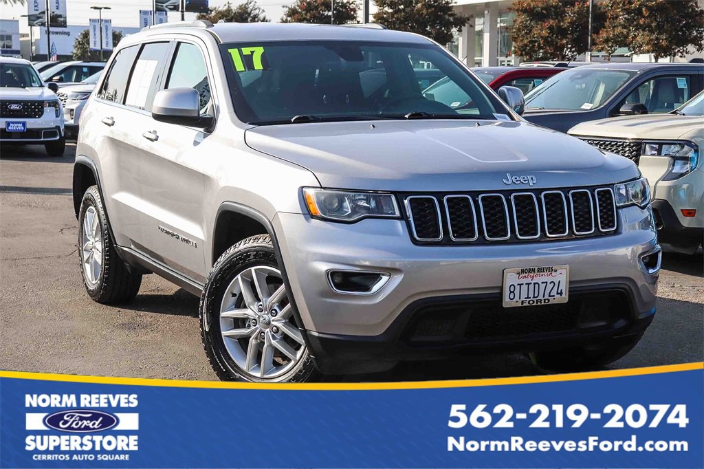 Used 2017 Jeep Grand Cherokee Laredo w/ Quick Order Package 23E