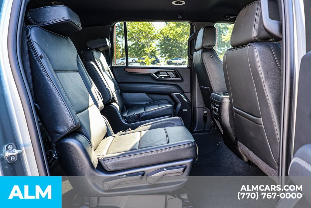 Used 2025 GMC Yukon XL Denali AWD/4WD image 23