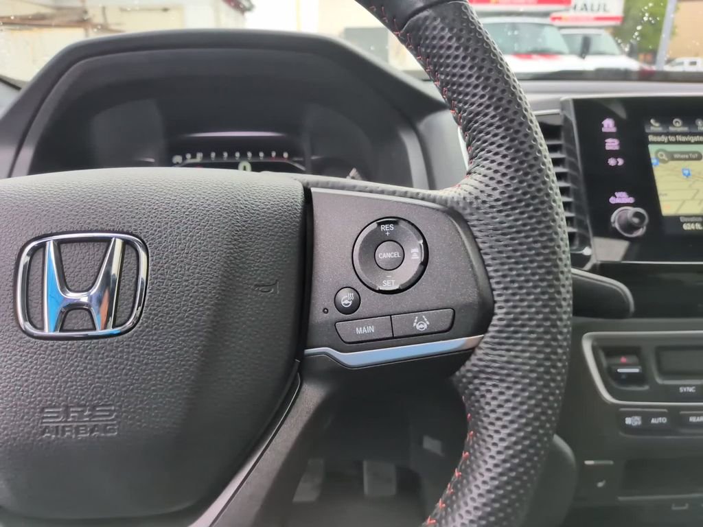Used 2025 Honda Passport TrailSport image 22