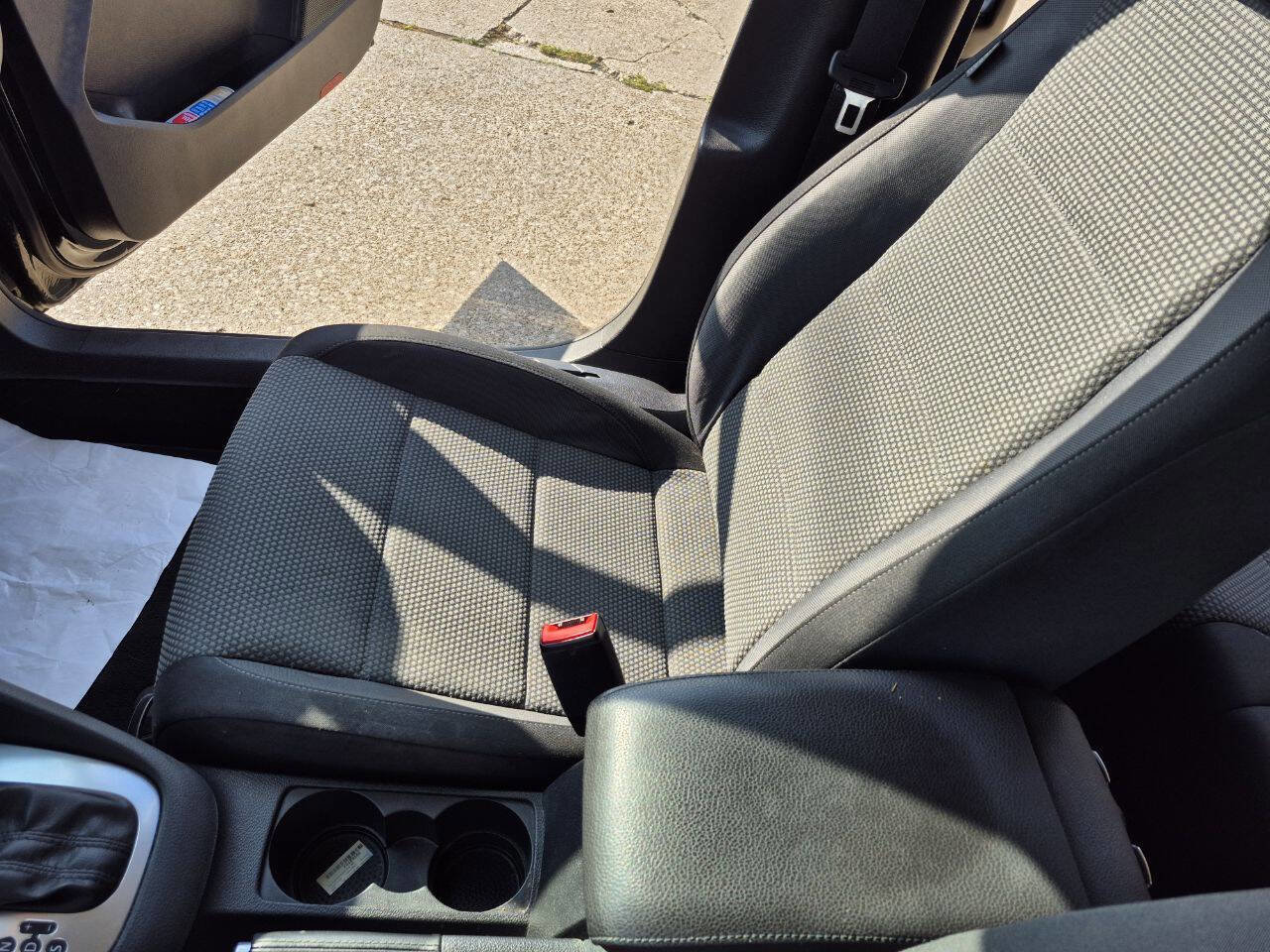 Used 2013 Volkswagen Jetta S image 25