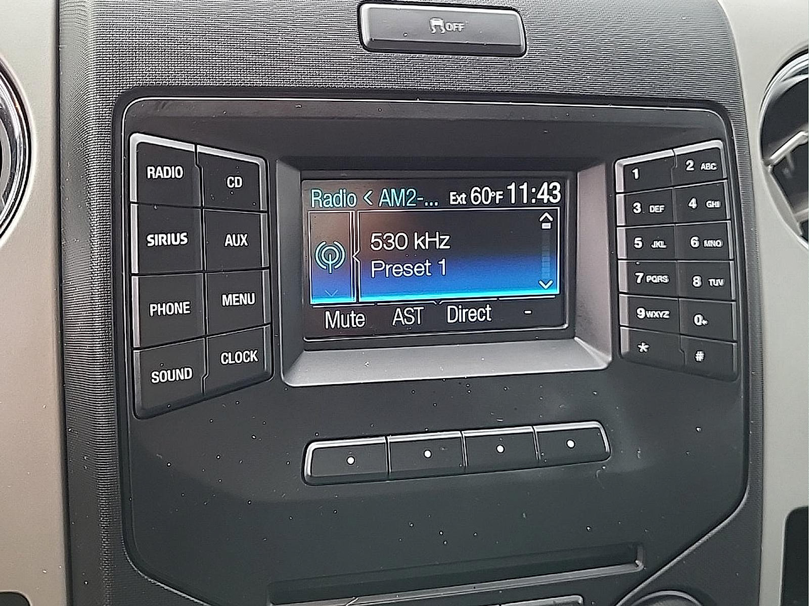 Used 2014 Ford F150 XLT w/ Equipment Group 302A Luxury AWD/4WD image 22
