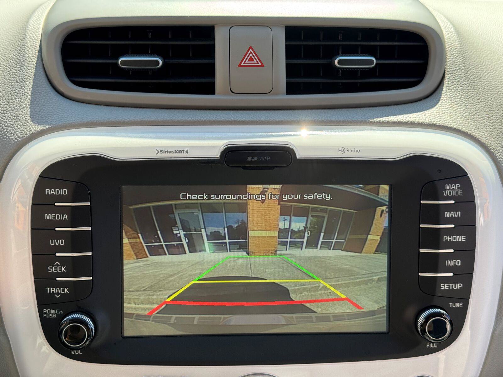 Used 2016 Kia Soul EV FWD image 25