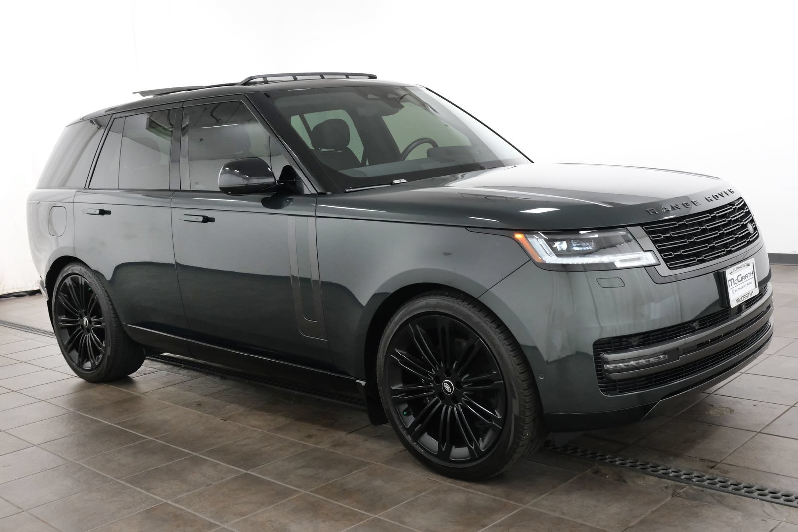 Used 2024 Land Rover Range Rover SE AWD/4WD image 7