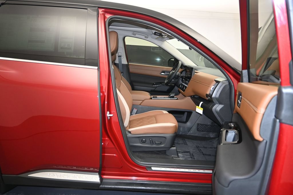 New 2026 Nissan Pathfinder Platinum AWD/4WD image 28