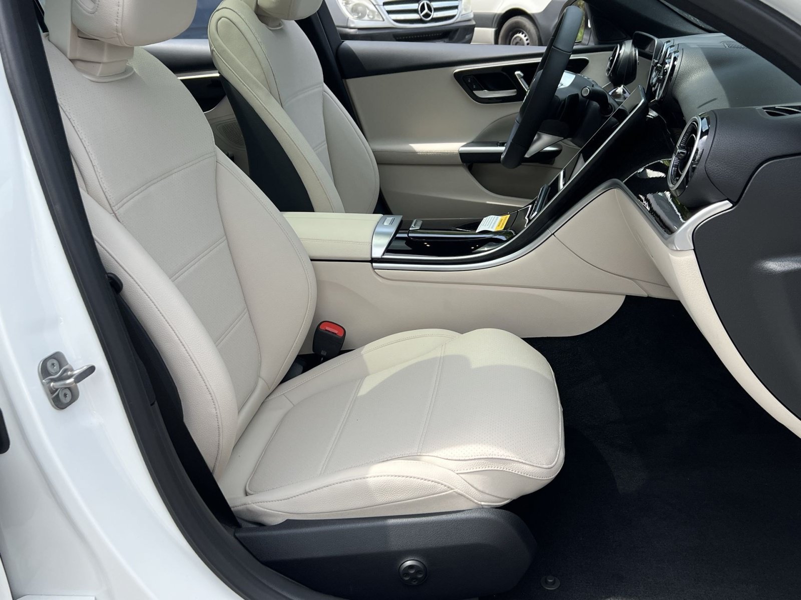 New 2026 Mercedes-Benz C 300 4MATIC Sedan image 33