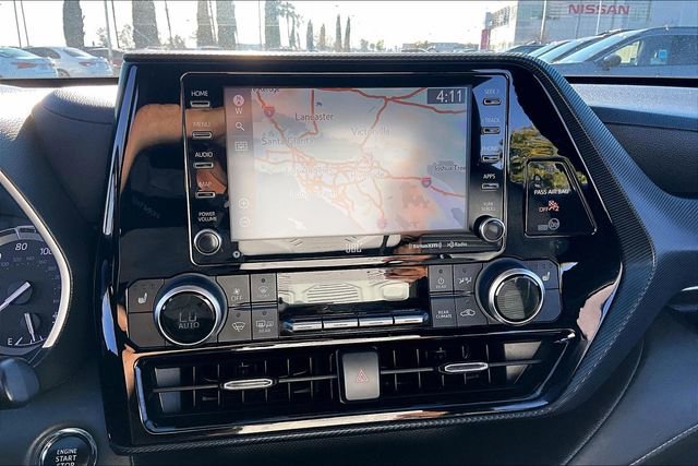 Used 2022 Toyota Highlander XSE image 15