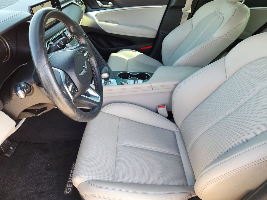 Used 2023 Genesis G70 2.0T AWD/4WD image 18