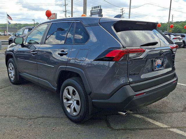 Certified 2023 Toyota RAV4 LE AWD/4WD image 3