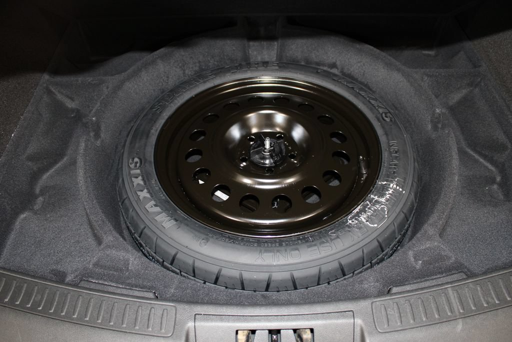 Used 2024 Lincoln Corsair FWD image 32