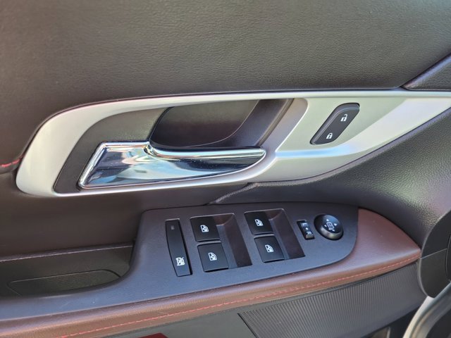 Used 2015 GMC Terrain SLT w/ Safety Package image 25