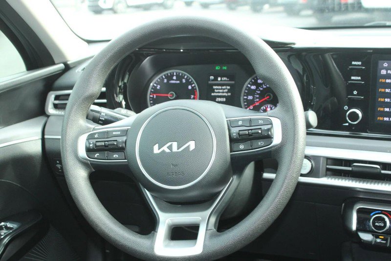 Used 2024 Kia K5 LXS image 15