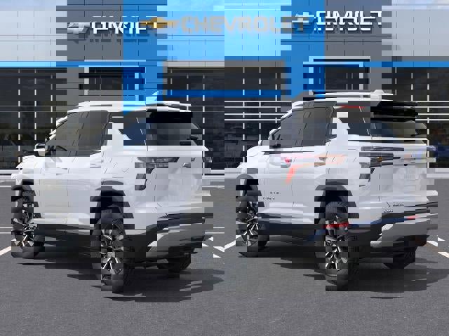 New 2026 Chevrolet Equinox LT image 3