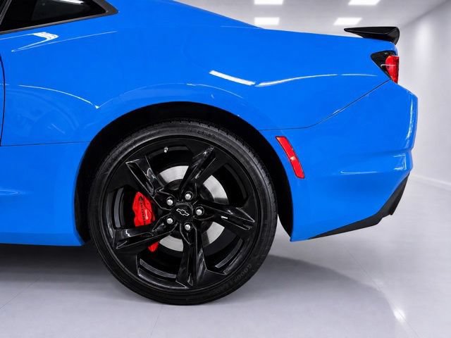 Used 2023 Chevrolet Camaro SS RWD image 9