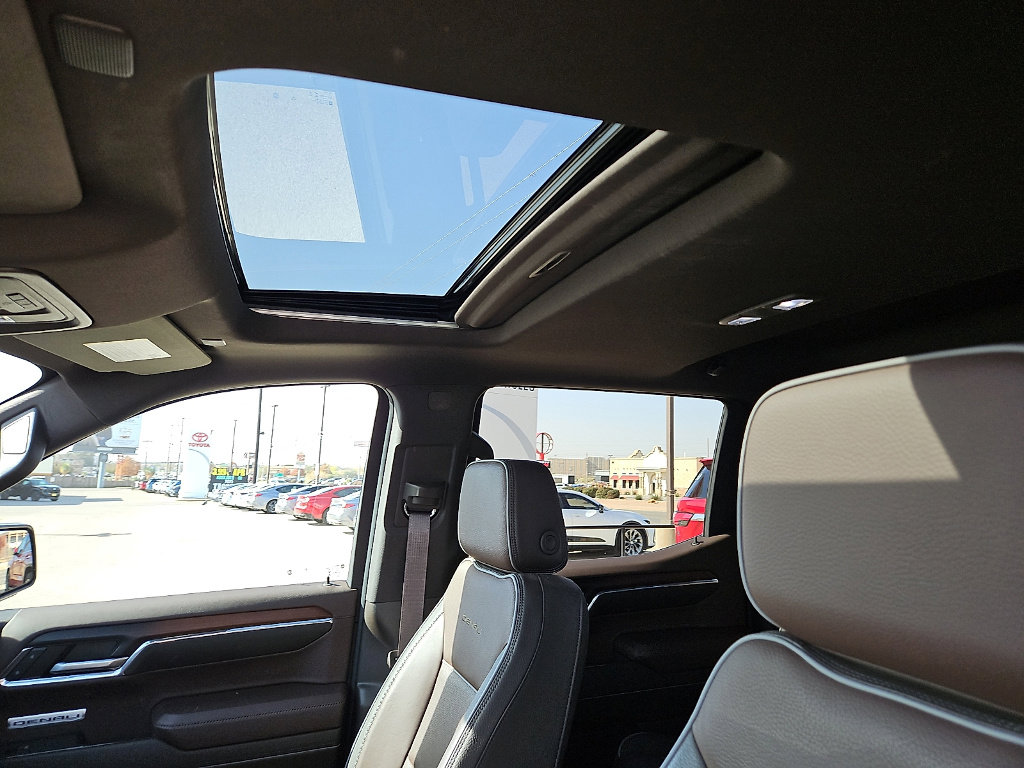 Used 2024 GMC Sierra 1500 Denali w/ Denali Reserve Package image 13