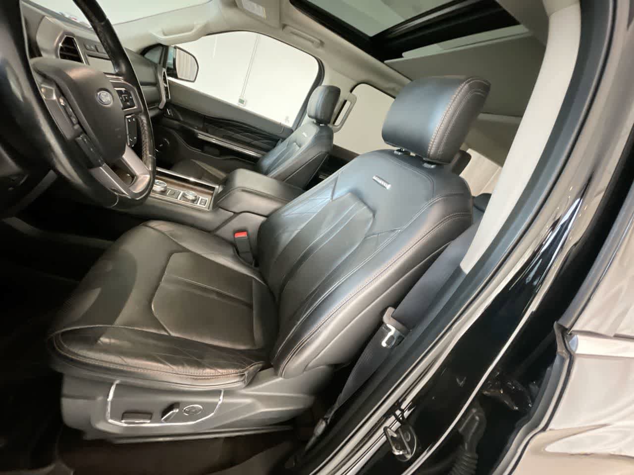 Used 2018 Ford Expedition Platinum AWD/4WD image 11